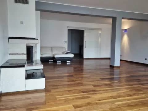 Two-bedroom apartment in Luxembourg-Hollerich