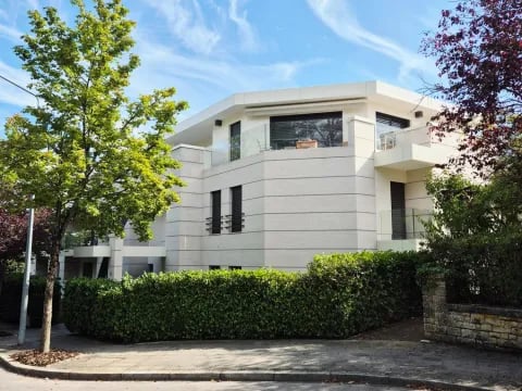 2-Bedroom Apartment in Luxembourg-Belair